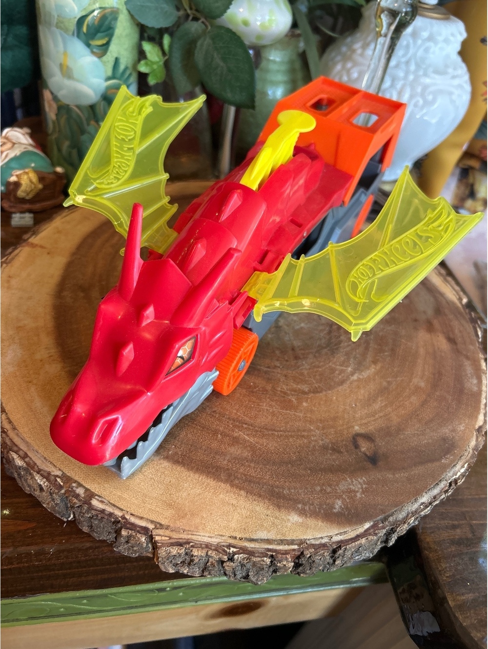 Hot Wheels Dragon Transporter Vehicle Toy